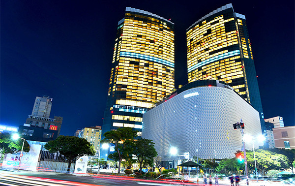 롯데관광개발은 지난달 31일 이사회를 열고 오는 18일을 주주명부 확정 기준일로 정하고 19일부터 25일까지 5영업일간 주주명부를 폐쇄하기로 의결했다.