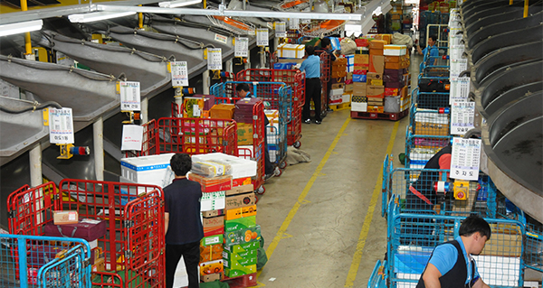 택배.  사진=연합뉴스