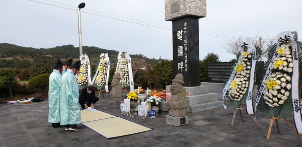 북촌리 위령제 모습. (다크투어 제공)