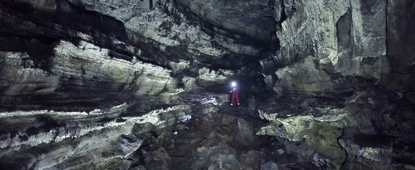 지난해 세계유산축전-제주 화산섬과 용암동굴 ‘만장굴 탐험대’ 참여 모습