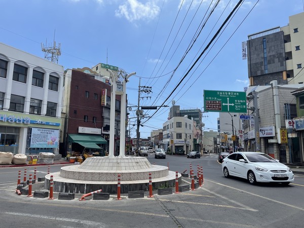 대정읍 하모리 시계탑 상점가 모습