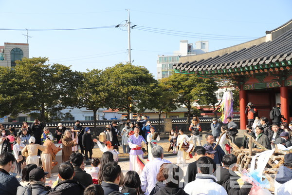 4일 2023 탐라국입춘굿 본행사인 '입춘굿' 행사장 모습. 김은수 기자 
