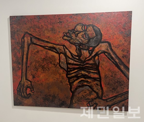 제31회 4·3미술제 '봄은 불꽃처럼'이 오늘(3일) 개막해 오는 30일까지 예술공간 이아와 산지천갤러리서 전시를 이어간다. 사진은 김영훈 작가의 작품 '짱돌'.전예린 기자 