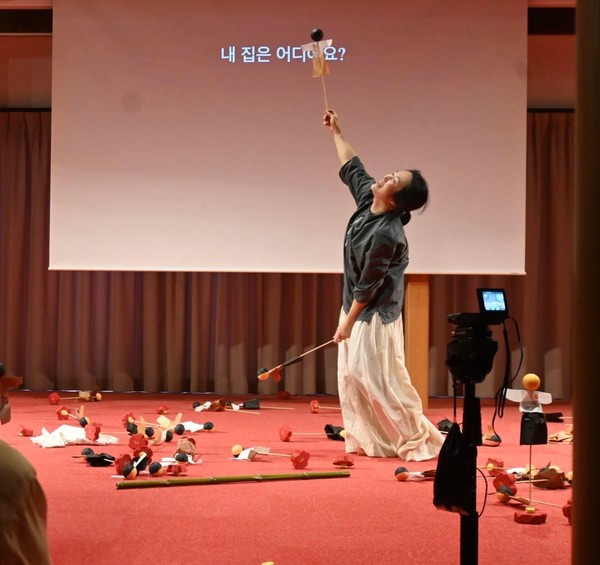 주4·3평화재단은 오는 3일 오후6시30분 제주학생문화원 소극장에서 4·3진혼극 '이카이노 삼춘의 깃발'을 공연한다.