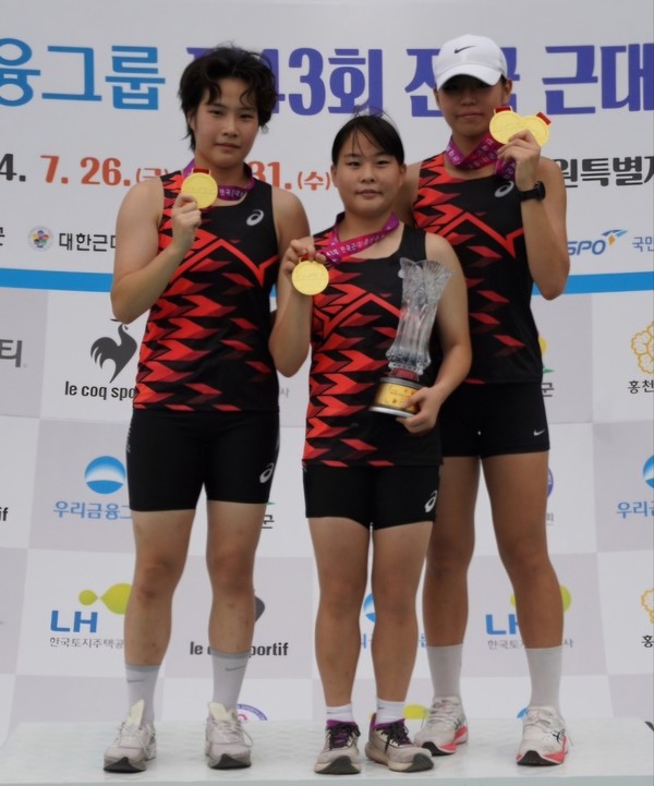 제주사대부고 왼쪽부터 양나경, 박은혜, 이호연