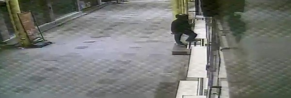 제주에서 특수절도 혐의로 20대 남성 1명과 10대 남성 2명이 검거됐다.／사진＝동부경찰서 제공