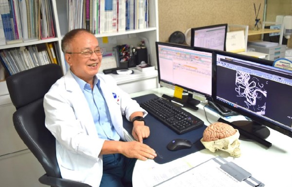  이상평  한라병원 경외과 과장.