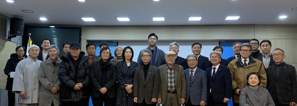 제주도의회 1층에서 제주4·3 영화 ‘내 이름은’ 제작 발표 기자회견이 개최됐다. 고은리 기자