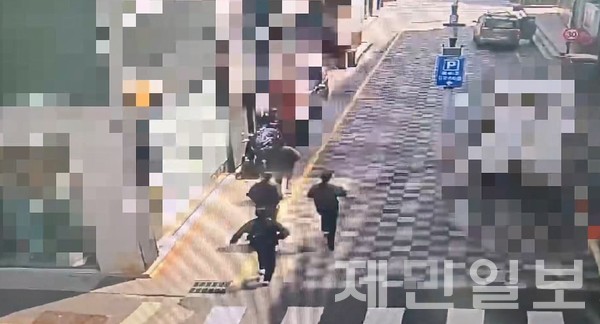 중국인을 폭행하고 도망간 40대 남성이 9일 경찰에 붙잡혔다. 사진=동부경찰서 제공