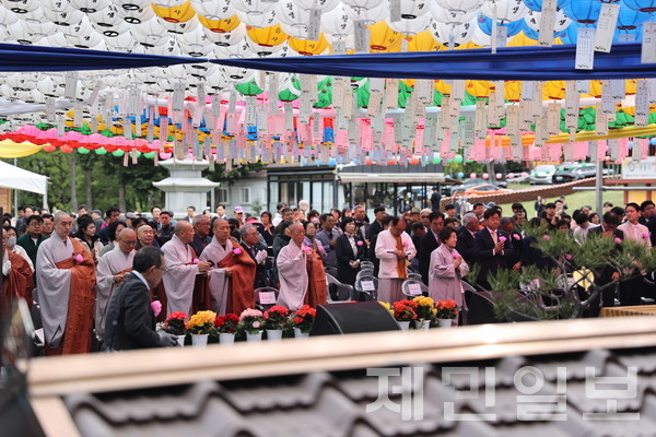 불기 2569년 부처님오신날인 5일 대한불교조계종 제23교구 본사 제주 관음사에서 봉축법요식이 거행됐다. 김은수 기자