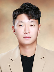 배성진 감독