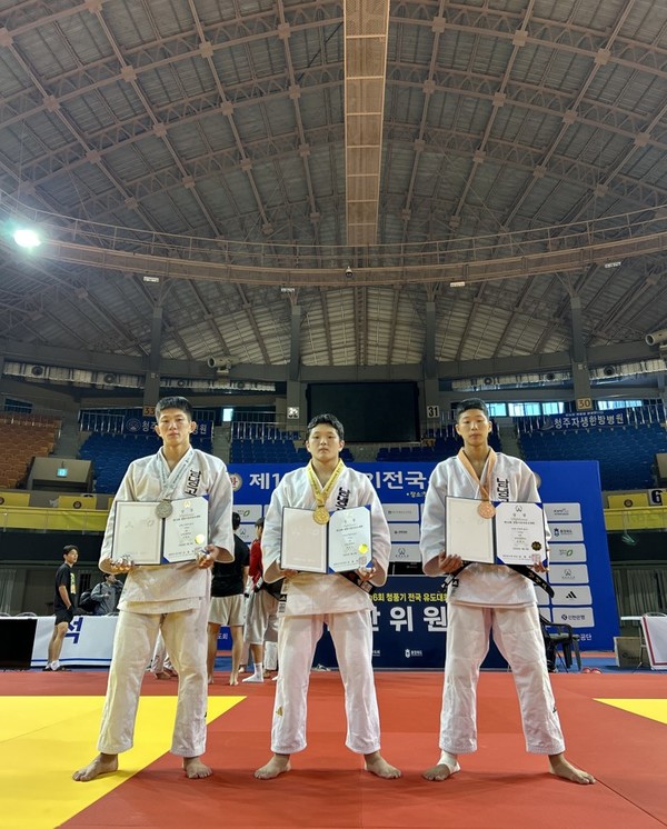 왼쪽부터 차례대로 이재준(남녕고), 홍승운(남녕고), 양현서(남녕고).