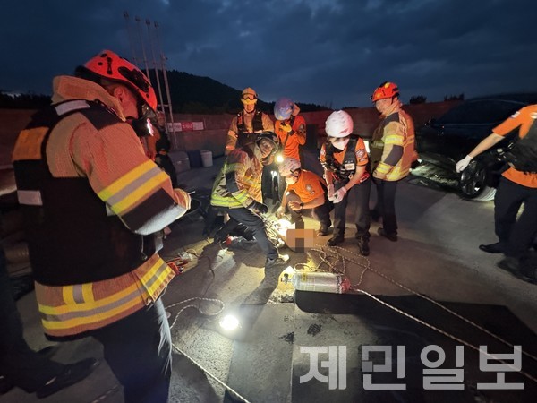 4일 오후 7시12분께 제주시 조천읍의 한 유류 취급시설에서 지하 탱크를 청소하던 40대가 쓰러지는 사고가 발생했다.(사진=도 소방안전본부)