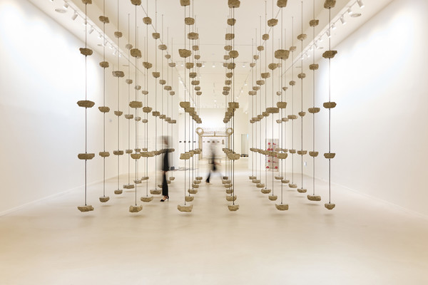 모나 하툼,  사진제공 포도뮤지엄, 화이트 큐브, 모나 하툼 ⓒ 모나 하툼