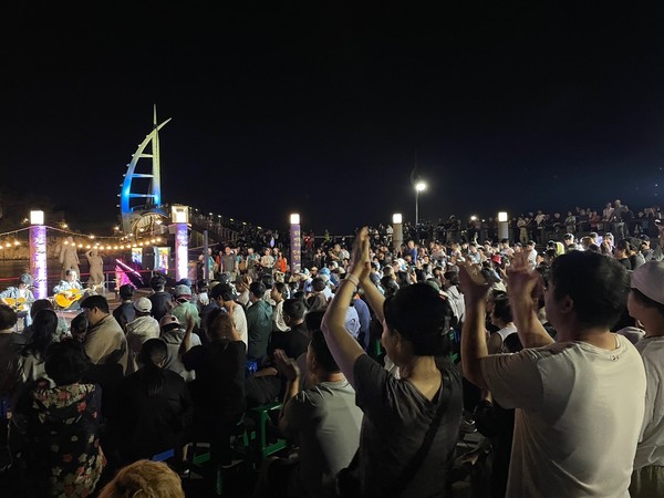 지난 7월 25일 서귀포시 새연교 일원에서 첫 무대를 시작한 '금토금토 새연쇼'가 오는 31일 공연을 끝으로 대단원의 막을 내린다.