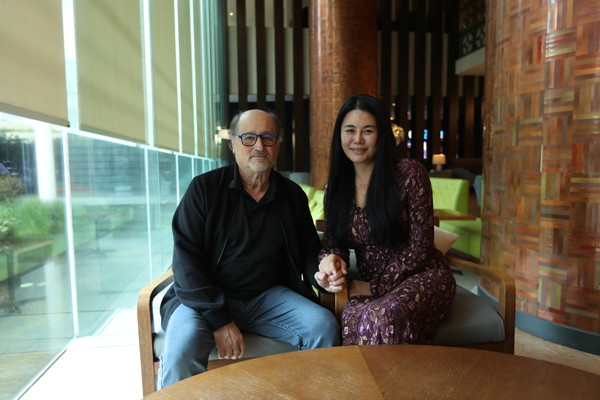 오페라 '나비부인' 제주 공연의 지휘를 맡은 필립 메스트레(Pilippe Mestres)와 연출 및 주연을 맡은 강혜명 소프라노. 김봉철 기자