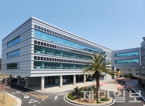 서귀포의료원 신관 전경