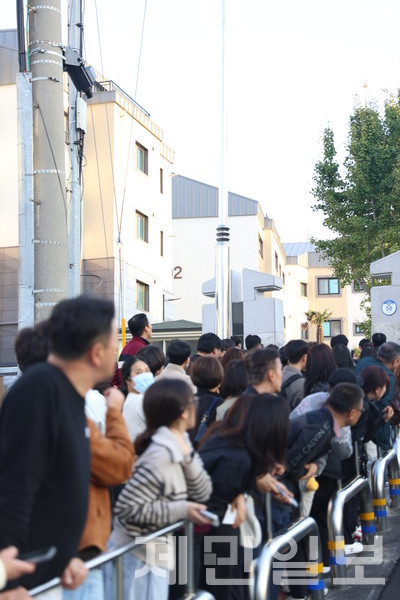 "우리 딸 언제 나오나" 