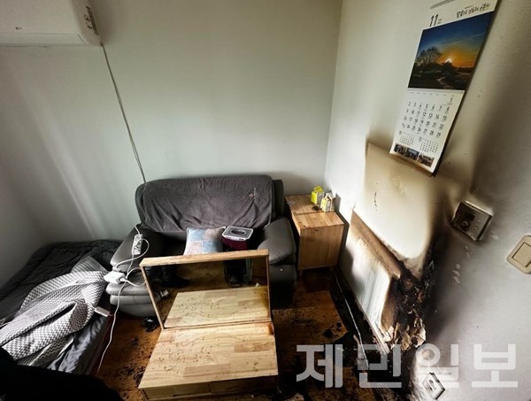 화재 당시 내부 모습.(사진=도 소방안전본부 제공)