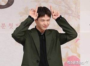 <b>육성재</b>, <b>SNL</b> 코리아 시즌7 호스트로 출격