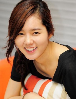 <b>한가인</b>의 따뜻한 은혜: 스태프와의 특별한 우정