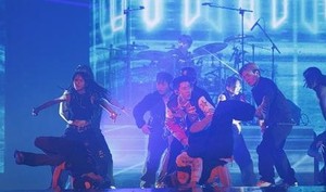 <b>박재범</b>, 월드투어로 팬들과 열정적 만남