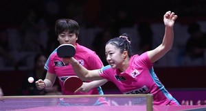 <b>신유빈</b>, 세계선수권에서 <b>멀티 메달</b> 차지
