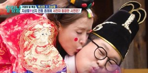 <b>지상렬</b>-<b>신지</b>, <b>전통혼례</b>에서 실제 뽀뽀로 화제