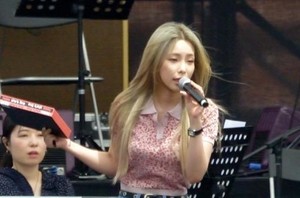 <b>헤이즈</b> 경주 <b>공연 취소</b>에 아쉬워