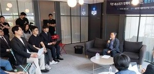 AI 수요와 공급처 간 괴리 해결을 위한 버티컬 AI 생태계 구축 - 뉴스 썸네일 이미지
