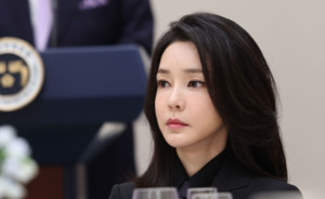 <b>김건희 여사</b>, <b>건강 악화</b>로 입원
